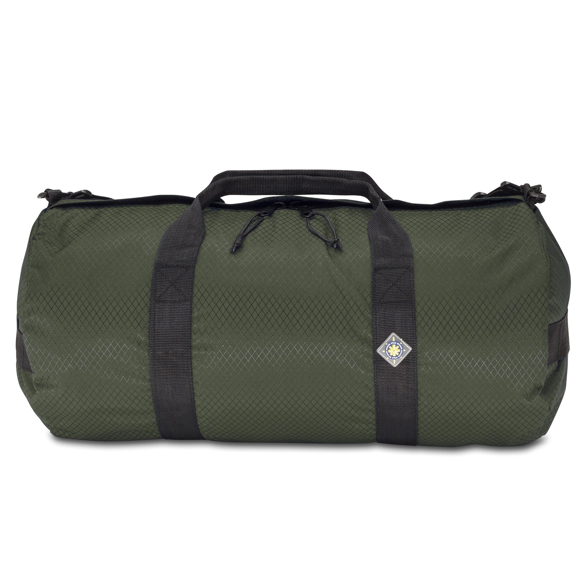 【激レア限定】the north face duffel bagSサイズ50L Amazon.com | The North Face Base Camp Small Duffle Bag 50L